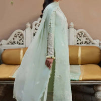 Zaha Unstitched 3PC LAWN EMBROIDERED A429